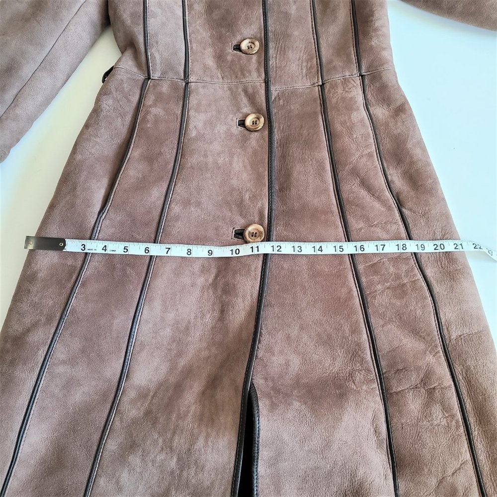 Real shearling/sheepskin Leather Attic Vintage long coat with leather details. - Picture 15 of 16